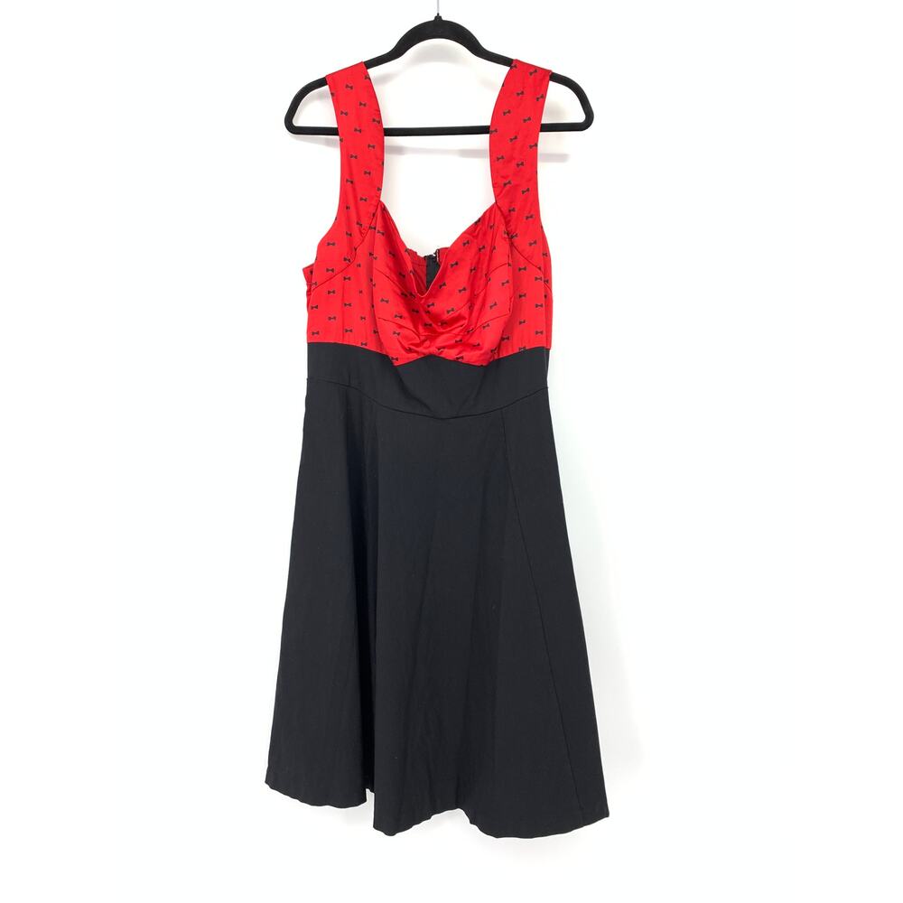 Torrid Fit & Flare Dress Womens Size 18 Red Black Bow Print Dress Sleeveless